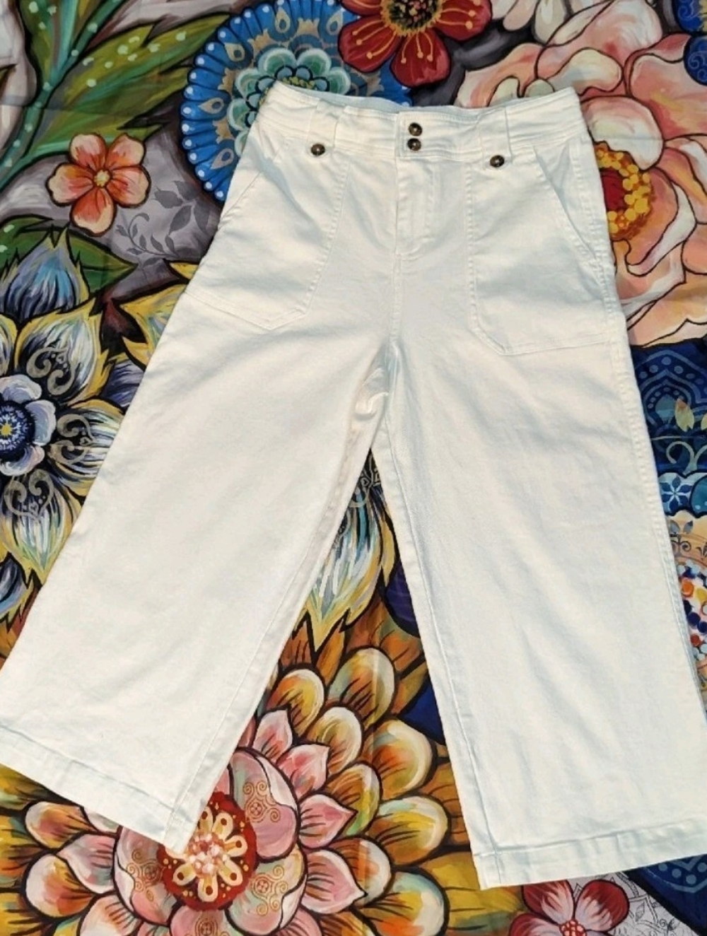 Sharagano White Stretch High Rise Capri Pants, Size 4